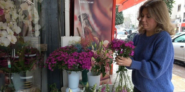 Çiçek fiyatları katlandı, 14 Şubat’ta sevgililerin eli boş kaldı