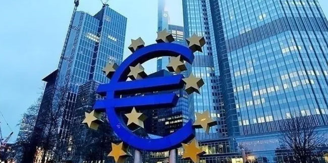 Avrupa Merkez Bankası, faizleri 75'er baz puan artırdı!