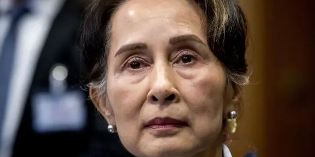 Myanmar’da eski lider 2 yıl sonra serbest bırakıldı