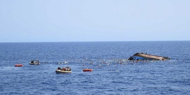 Vietnam'da 39 turisti taşıyan tekne battı: 13 ölü