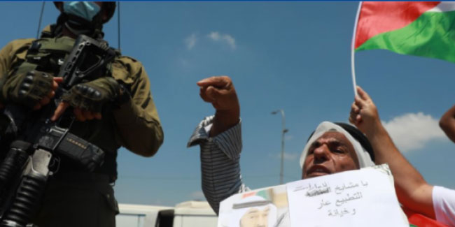 Filistinliler BAE-İsrail anlaşmasını protesto etti!