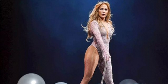 Jennifer Lopez makyajsız haliyle şaşırttı