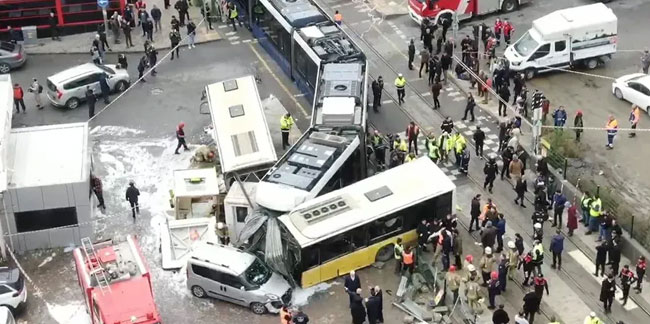 Tramvayın çarptığı İETT otobüsünün şoförünün ifadesi ortaya çıktı!