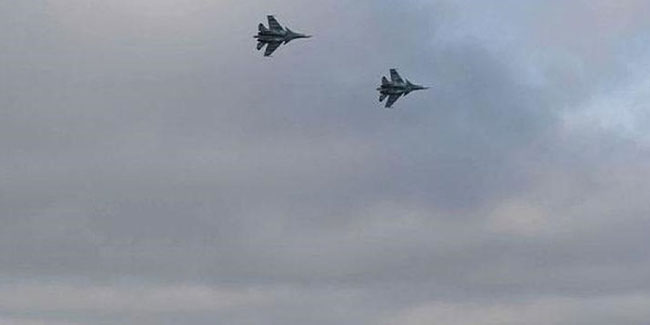 Rusya'nın savaş uçağı ve helikopter düştü: 2 ölü