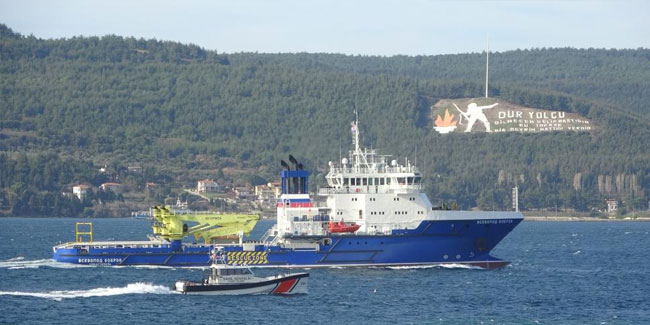 Rus askeri lojistik gemisi Çanakkale Boğazı’ndan geçti