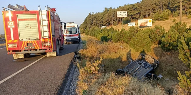 Uşak'ta korkunç kaza! Şarampole yuvarlanan araçta 2'si çocuk 4 kişi yaralandı