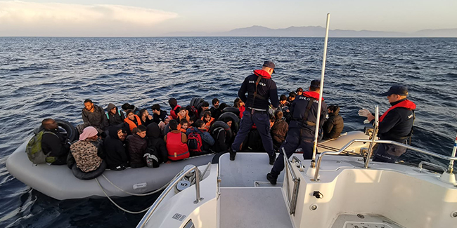 İzmir'de 72 düzensiz göçmen yakalandı