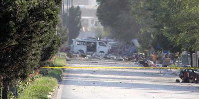 Bomba yüklü araçla saldırı: 12 kişi öldü