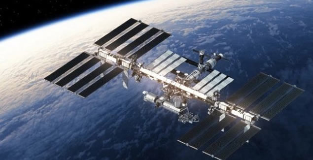NASA Uluslararası Uzay İstasyonu'na turist götürecek