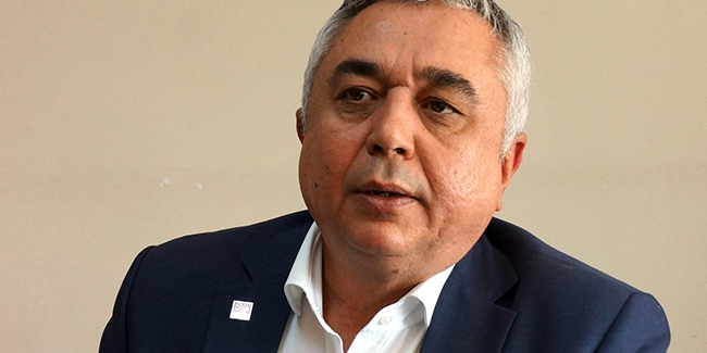 CHP İl Başkanı Çankır, halkı balkona çağırdı