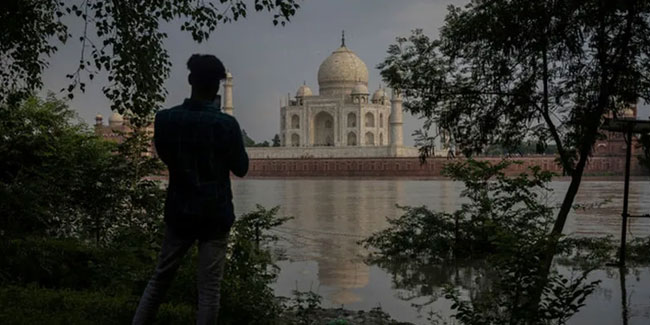 Hindistan’da Tac Mahal'i sel suları bastı