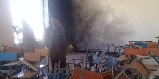 Afganistan'da üniversite sınıfında bombalı saldırı