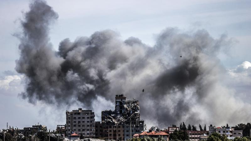 İsrail Gazze'de evleri hedef aldı
