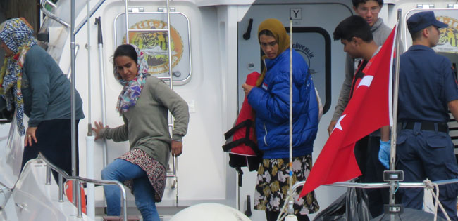 Çanakkale’de 105 mülteci yakalandı