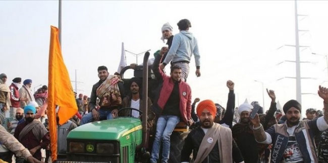 Hindistan'da çiftçiler Yeni Delhi'de trafiği dudurmaya hazırlanıyor