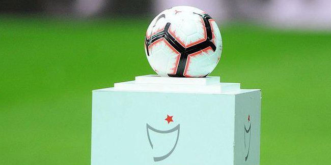 Süper Lig’de 18 haftada 14 hocayla yollar ayrıldı
