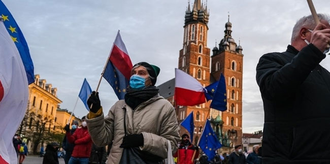 AB-Polonya geriliminin yeni şifresi: Polexit