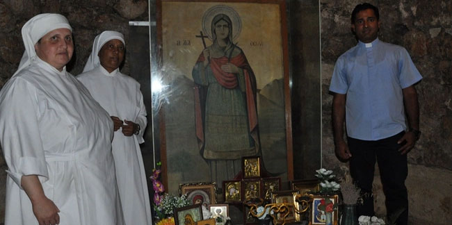 Mersin'deki Aya Tekla Yeraltı Kilisesi'nde ayin yapıldı