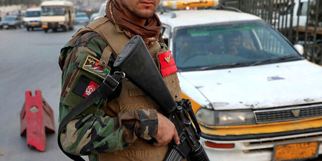 Afganistan'da kaymakama silahlı saldırı