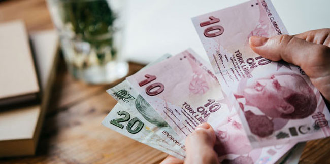 2022 yılında Türkiye'de enflasyon oranı kaç olacak? Bloomberg 24 ekonomistin katıldığı anketi açıkladı