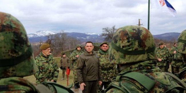 Balkanlar’da sular ısınıyor: Sırbistan'da orduya 'hazır ol' emri