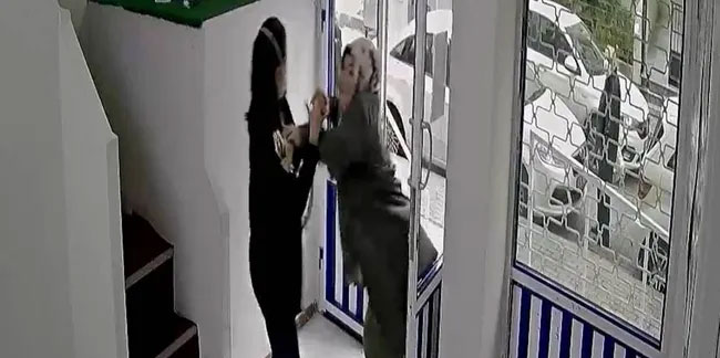 Avcılar'da aile sağlığı merkezinde maske uyarısı yapan doktora saldırdı!