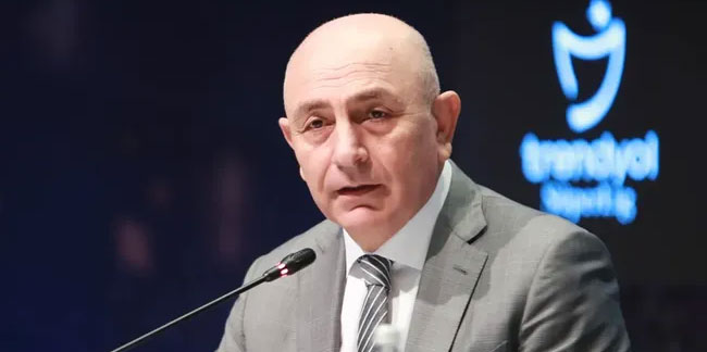 Fatih Karagümrük Başkanı Süleyman Hurma'dan hakemlere sert tepki: "Bir avuç hakem Türk futbolu ile kafa buluyor"