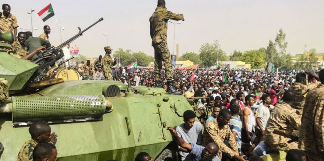 Sudan'da darbe girişimi püskürtüldü! 40 subay gözaltında