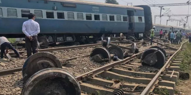 Hindistan'da tren faciası! Can kayıpları var