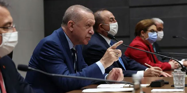 Erdoğan'dan Adaleet Divanı'na başörtü tepkisi