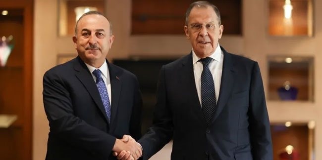 Lavrov, Çavuşoğlu’nun davetlisi olarak Türkiye’yi ziyaret edecek