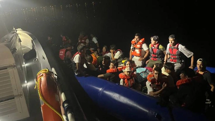 Çanakkale açıklarında 170 düzensiz göçmen yakalandı