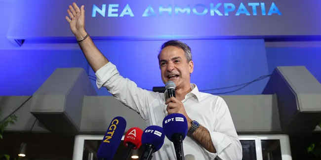 Yunanistan'da seçimlerin galibi Miçotakis!