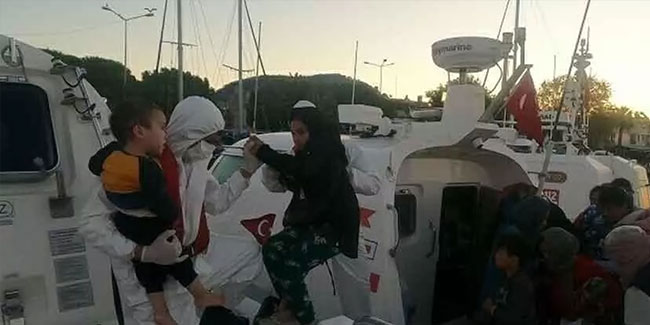 Çanakkale'de astik bottaki 45 kaçak göçmen kurtarıldı