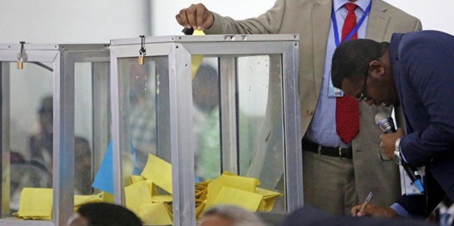 Somali yaklaşık 3,5 ay sonra yeni cumhurbaşkanını seçecek