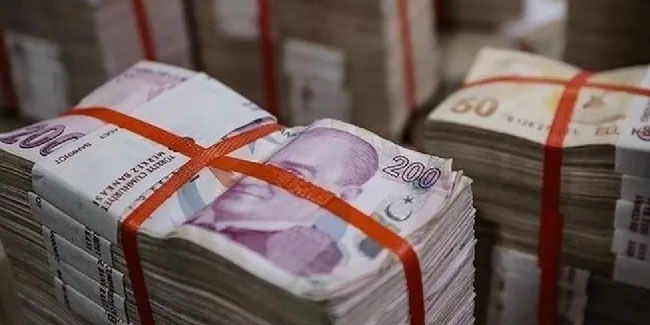 Hazine 24,3 milyar lira borçlandı