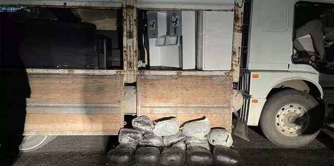 Nakliye yapılan kamyonun içindeki buzdolabından 81 kilo uyuşturucu çıktı