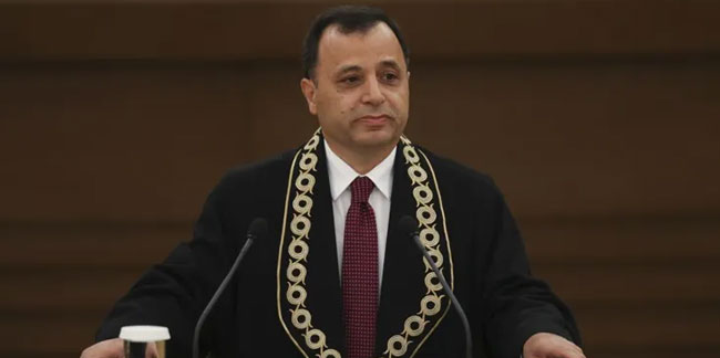 AYM Başkanı Zühtü Arslan'dan ''yargıya güven'' açıklaması