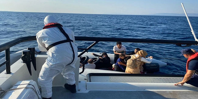 Balıkesir'de 19 düzensiz göçmen Sahil Güvenlik ekipleri tarafından kurtarıldı.