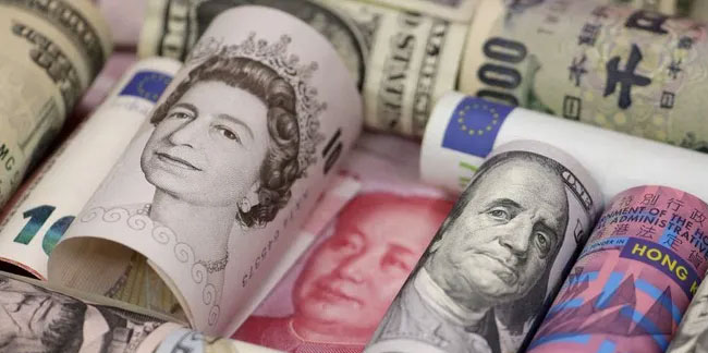 Dolar ve Euro yeni rekora koşuyor! Altında ani düşüş
