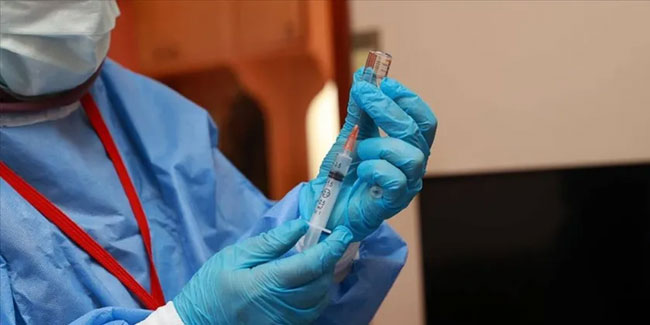 Bakan Koca: 6,5 milyon doz aşı yarın geliyor