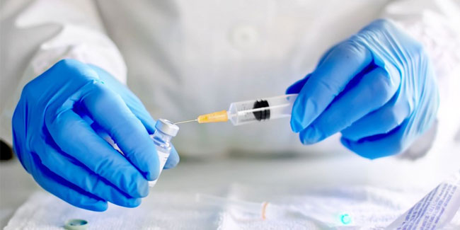 Oxford’un aşısı koronavirüse karşı en az bir yıl koruyacak