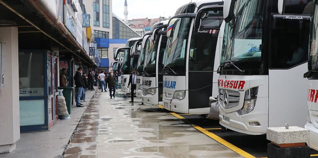 Akaryakıt fiyatı otobüs biletini vurdu: Bayramda memleket yolu zamlı