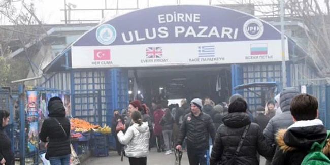 Yeni yıla saatler kala Bulgar turistler, Edirne'ye akın etti
