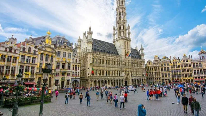 Belçika'da 4 gün mesai kuralı hayata geçti