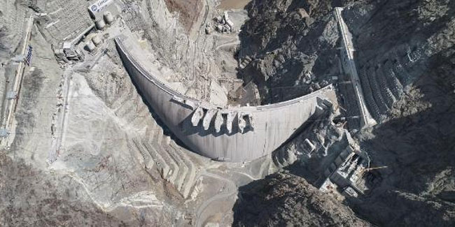 Türkiye'nin en yüksek barajı tamamlandı