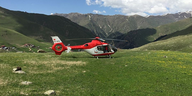 Helikopter ambulansın yoğun yaz mesaisi 