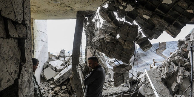 İsrail, Gazze'deki Refah şehrine saldırı başlattı