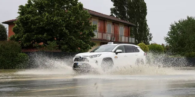 İtalya'da sel felaketi: 8 kişi hayatını kaybetti