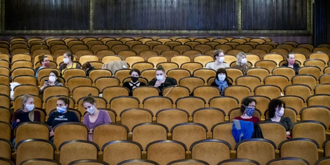 Sinema salonlarında koronavirüs ayarı